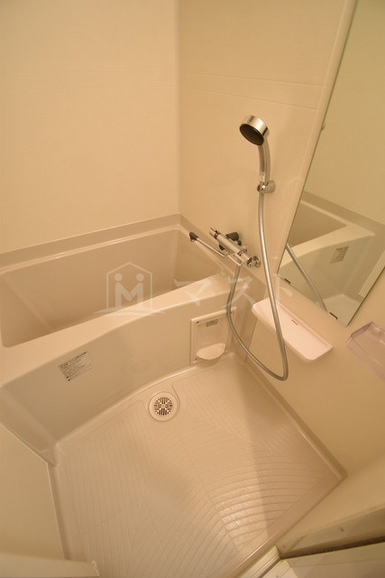 プランドール北浜の浴室