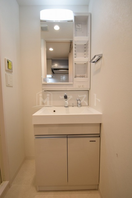 プランドール北浜の洗面所