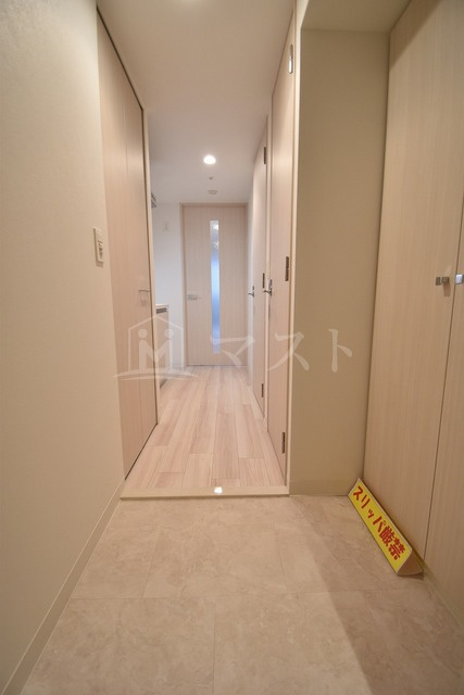 プランドール北浜の玄関