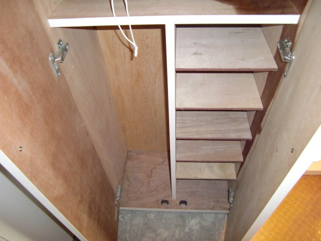 シャトラン弓木三番館の玄関|シューズボックス