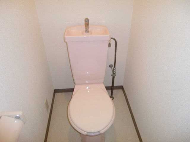 シャトラン弓木三番館のトイレ