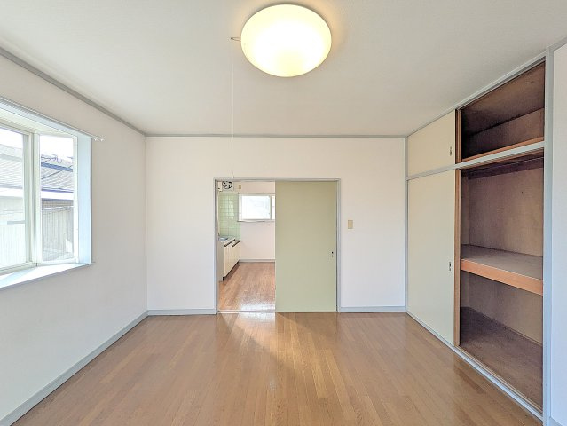 ライスハイツの居間・リビング