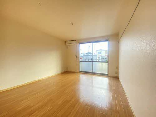 リィ シインの居間・リビング