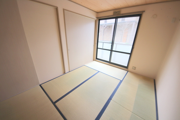 ビヨンドエミネンスC棟のその他