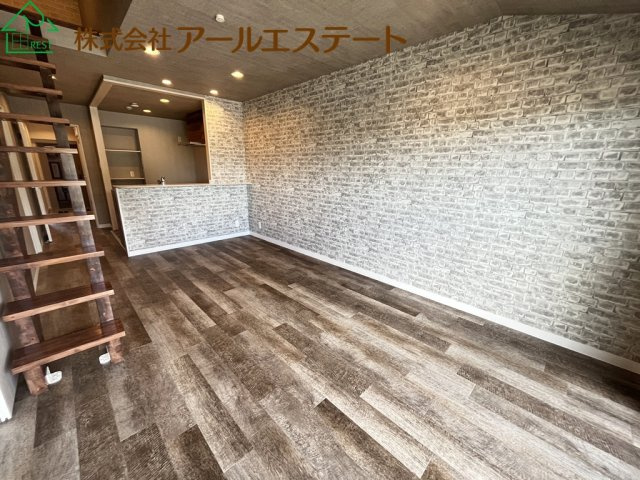 アインツ高砂　　中古マンションの居間・リビング
