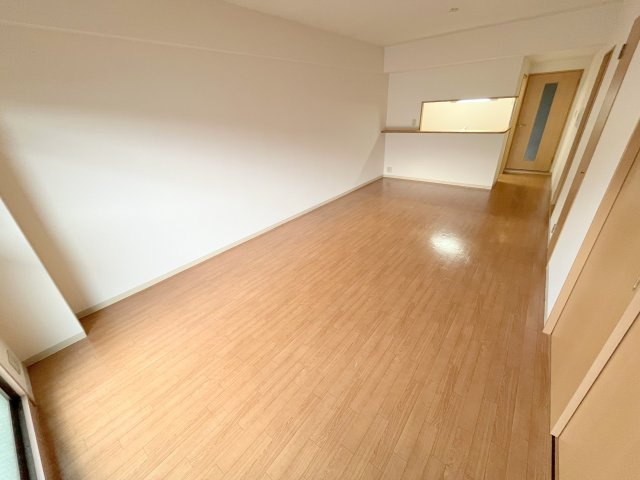 ラヴィーンエミネンスの居間・リビング