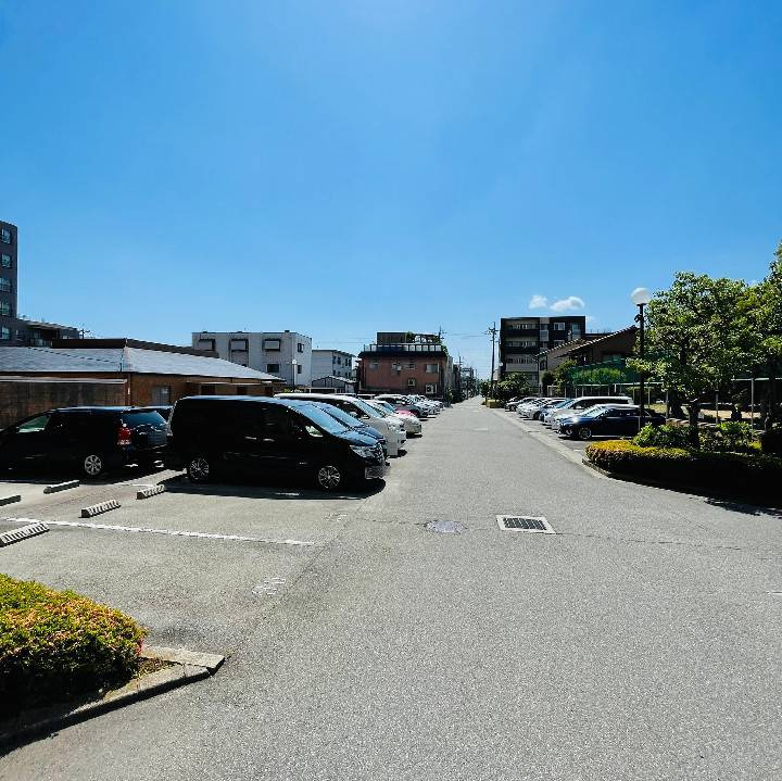 イトーピア武庫川の駐車場|駐車場