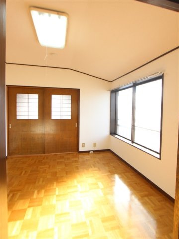 大泉パールハイツの居間・リビング