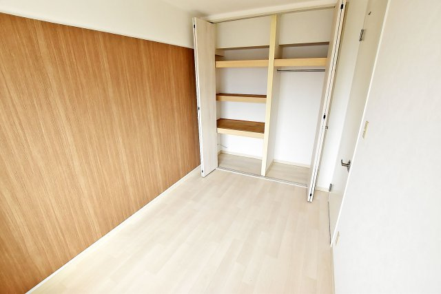 武庫川ニュースカイハイツの洋室|-洋室5.0帖-