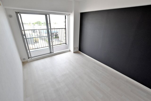 武庫川ニュースカイハイツの洋室|-洋室6.0帖-