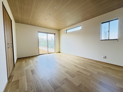 【居間・リビング】 | 市川市本北方１丁目新築戸建【北方小学校：9分】 | 16.25帖リビングダイニングキッチン