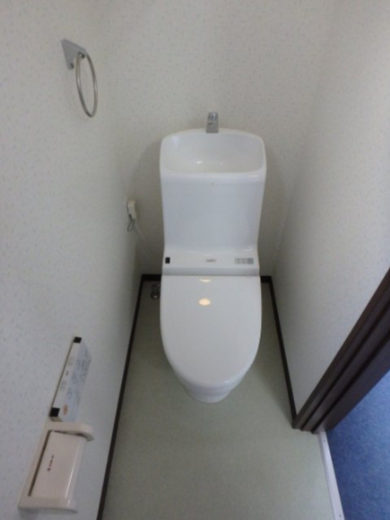 五軒邸テナントのトイレ