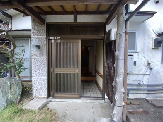 【玄関】 | 伊東市玖須美元和田　戸建