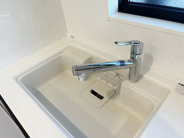 練馬区向山4丁目 限定1棟のキッチン|浄水器装備