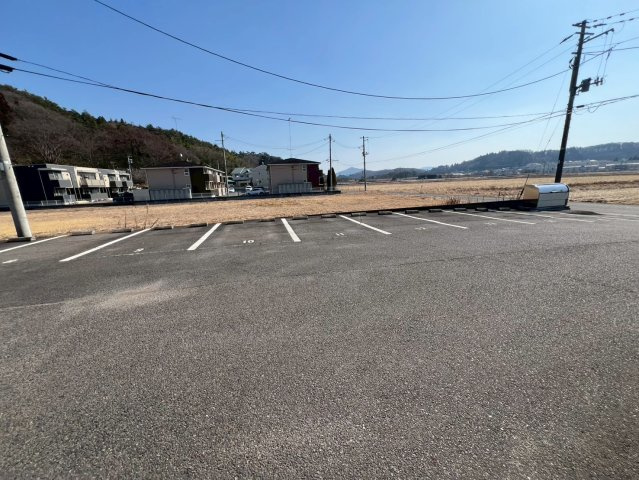 カーサ・グランデの駐車場
