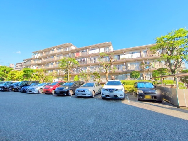 越谷ファミールハイツ参号棟の周辺