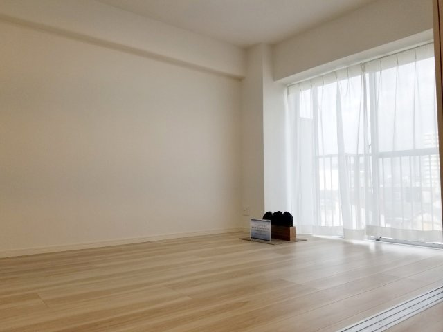 御幣島スカイハイツの洋室|ゆったりした洋室です