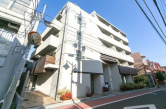 【外観】 | 鉄筋コンクリート造のがっちりとした建物。
