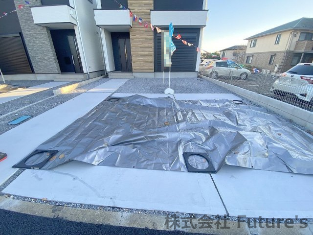 流山市平和台5丁目　新築戸建　全2棟　1号棟の駐車場|カースペース並列2台可能