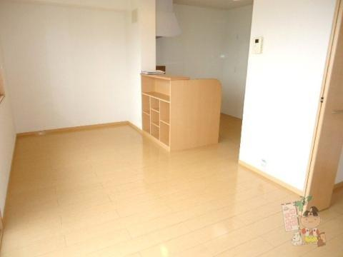 サンティーエ　Ａの居間・リビング|リビング