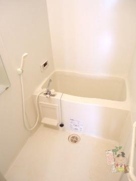 サンティーエ　Ａの浴室|バス