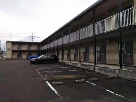 レオパレス新川のその他|敷地内駐車場　空車状況はお問合せ下さい。