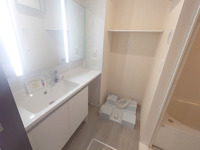 スリーレイヤー柏の葉(Three　Lyaer柏の葉) の洗面所