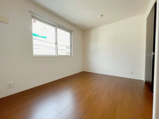 セジュール東宝塚の居間・リビング