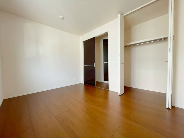 セジュール東宝塚の居間・リビング