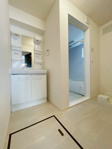 セジュール東宝塚の居間・リビング