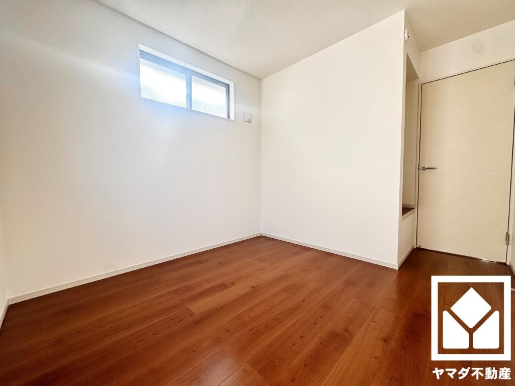 伏見区深草大亀谷万帖敷町　５期　１号地の洋室