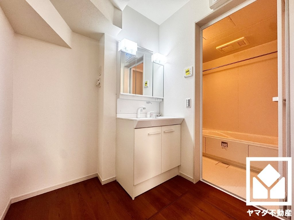 伏見区深草大亀谷万帖敷町　５期　１号地の洗面所