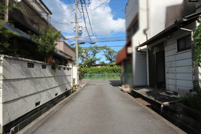 【前面道路含む現地写真】 | 大津市見世2丁目　売土地 | 2025年07月撮影、前面道路