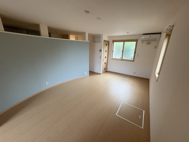 ヒルサイドレジデンスC棟の居間・リビング