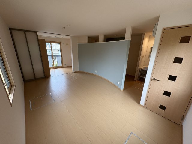 ヒルサイドレジデンスC棟の居間・リビング