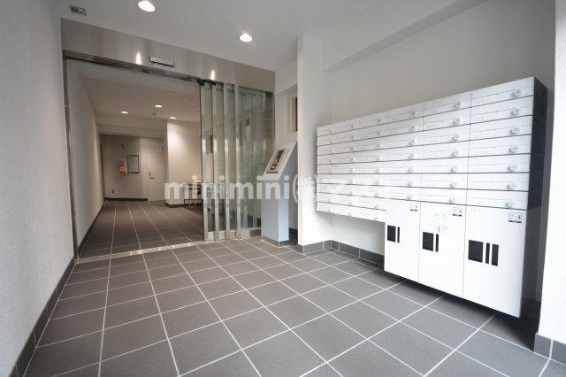 ヨシトミサンノウのロビー