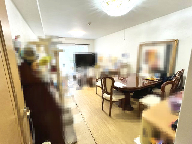 アーバンライフ井田南の居間・リビング