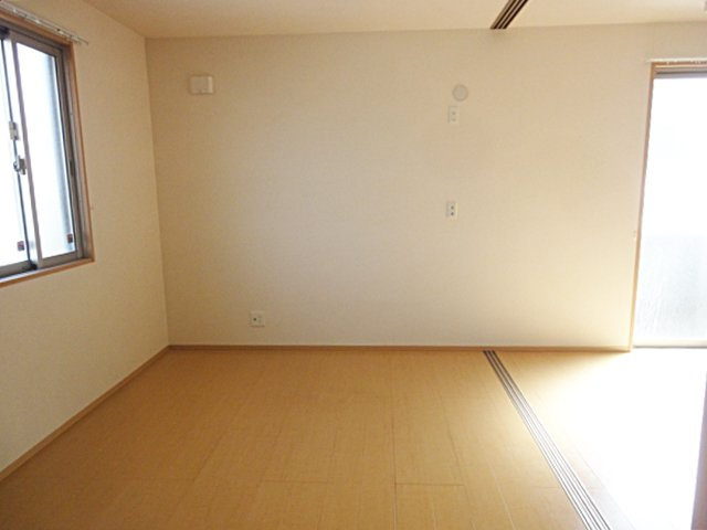 ベルビー宝塚の居間・リビング