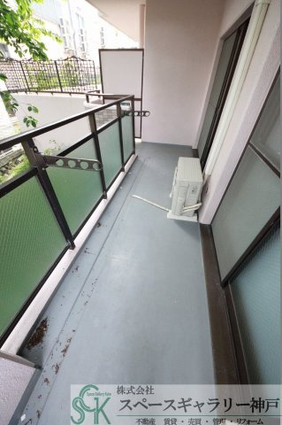 サンワプラザ塩屋のバルコニー|※お部屋により仕様が異なる場合があります※
