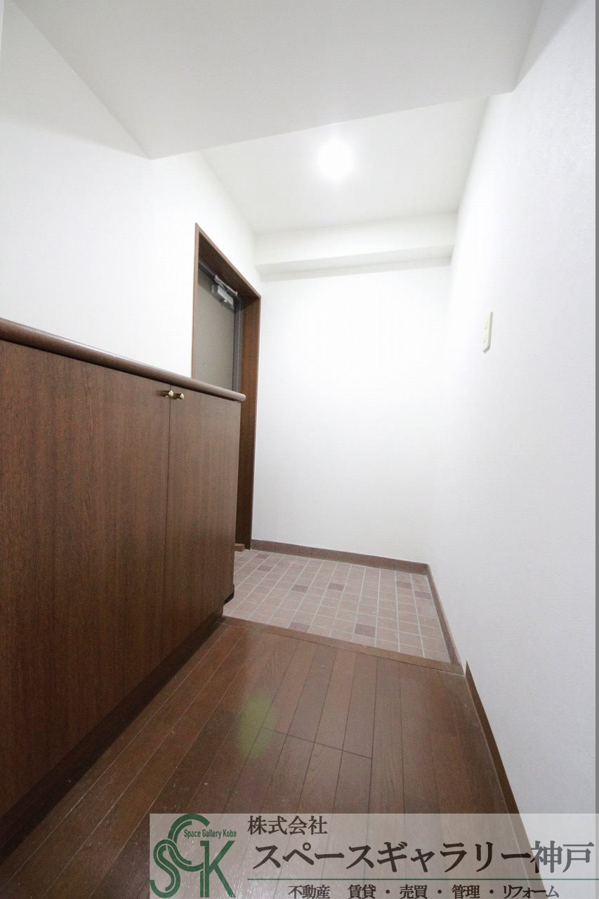 サンワプラザ塩屋の玄関|※お部屋により仕様が異なる場合があります※