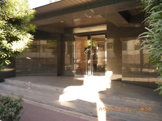 【エントランス】 | 清廉とされたエントランスになっています。