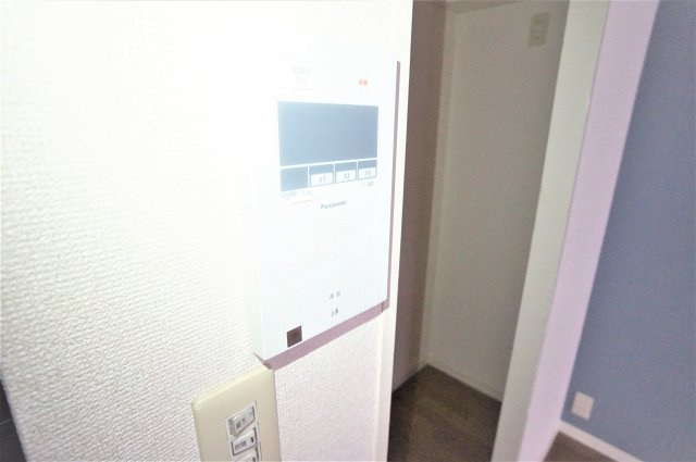 幕張本郷パレスェードのセキュリティ|きれいな洋室です※違うお部屋の写真です