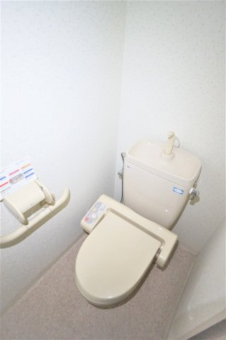 幕張本郷パレスェードのトイレ|落ち着いた色調のトイレです※違うお部屋の写真です