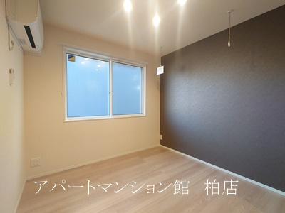 スリーレイヤー柏の葉(Three　Lyaer柏の葉) の寝室