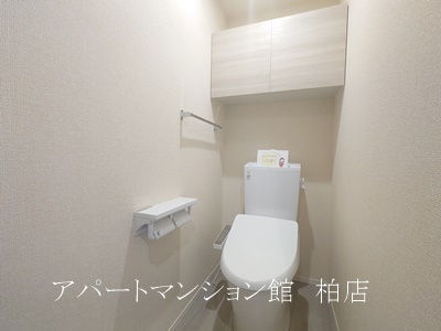 スリーレイヤー柏の葉(Three　Lyaer柏の葉) のトイレ