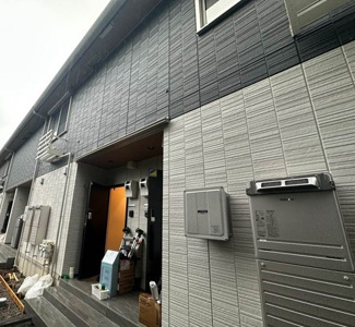 【エントランス】 | ※施工中※共用部には宅配BOXがあるので荷物の受け取りもスムーズに♪再配達を依頼する手間が省けます☆