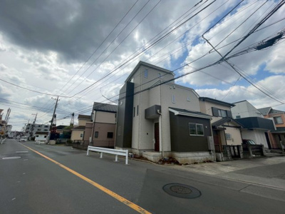 【前面道路含む現地写真】 | 立川市砂川町8丁目　新築戸建　【全1棟】