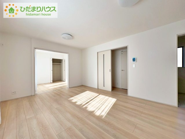 日立市東金沢町4丁目　新築戸建の居間・リビング|早くお仕事終わらせて、家に帰りたくなるようなリビングです(^^♪