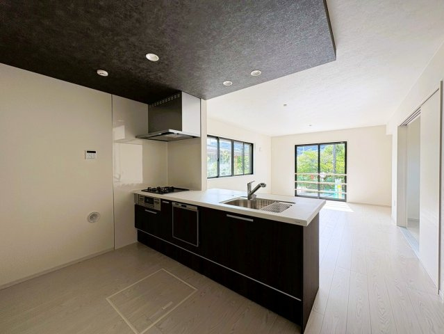 奥海印寺東山のキッチン