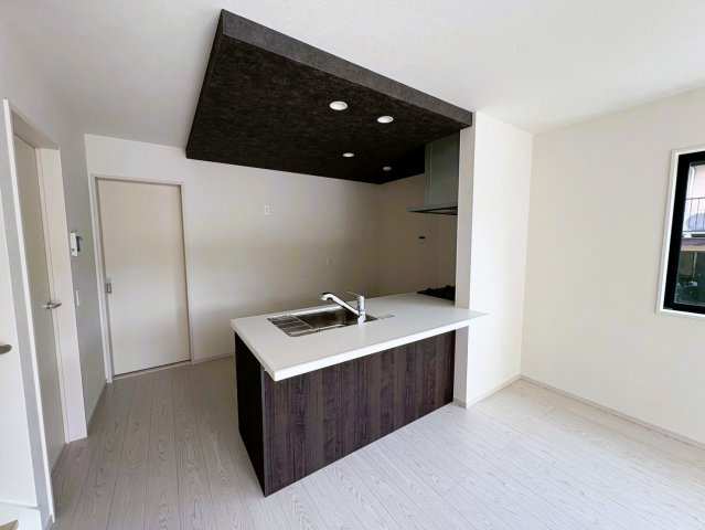 奥海印寺東山のキッチン